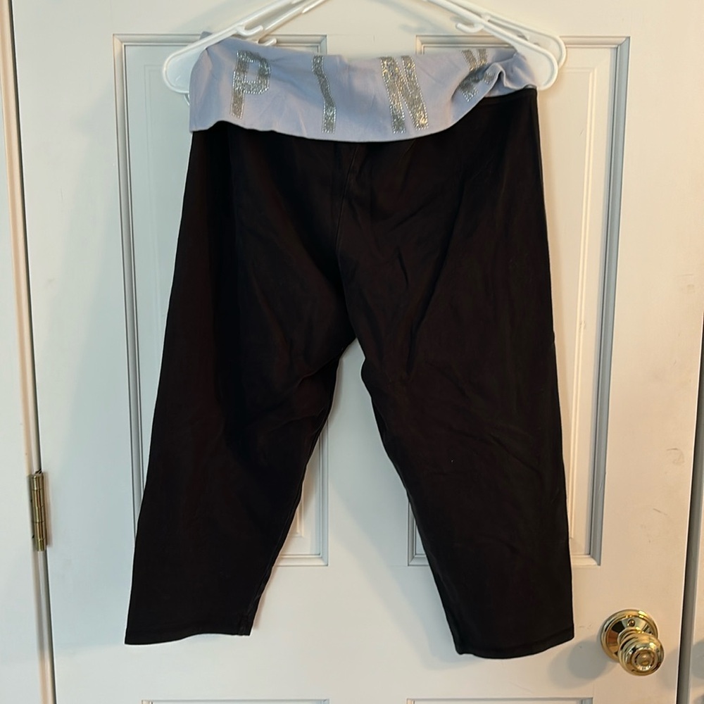 PINK cropped yoga pants - periwinkle